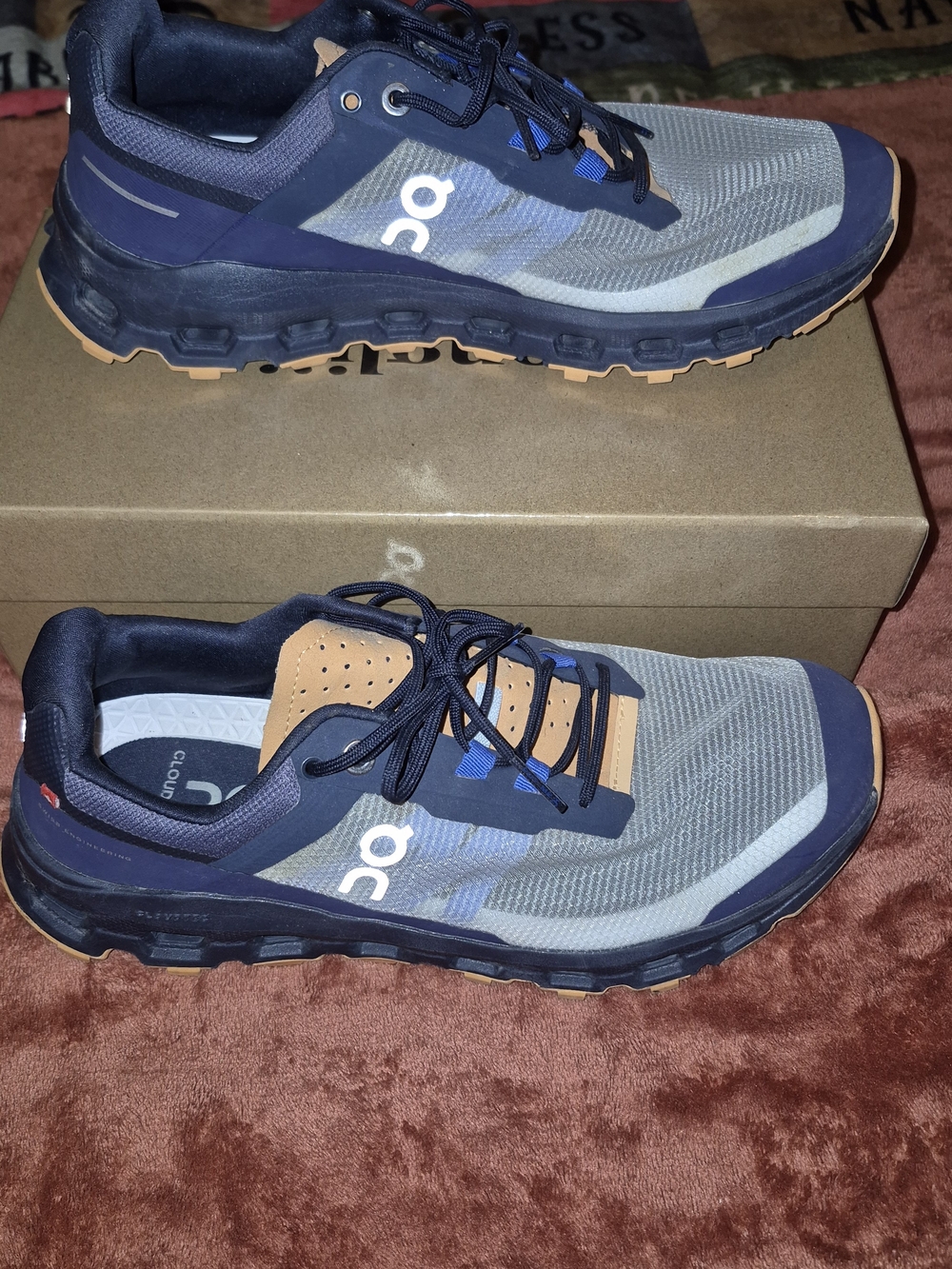 On Running Men's Cloudventure Trail Shoes - Navy/Gray/Tan